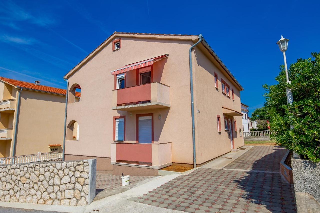 Apartment Tonka Barbat na Rabu Exterior photo